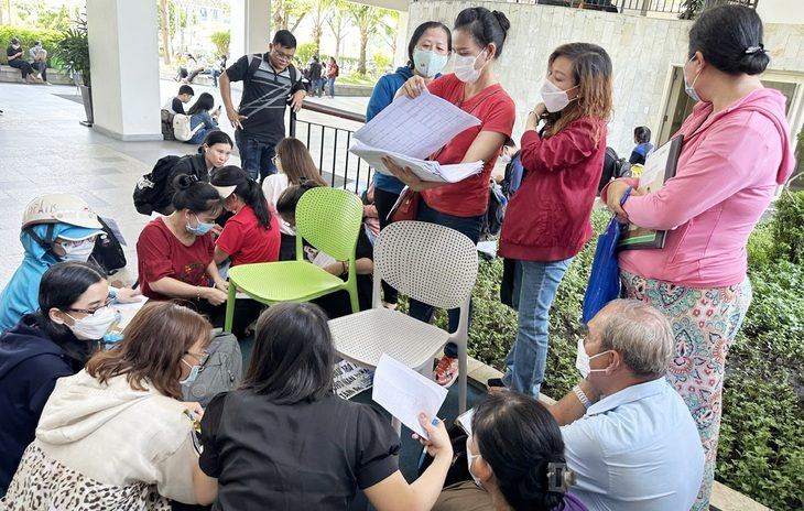 Khách hàng cần được tư vấn đầy đủ, mua bảo hiểm nhân thọ một cách tự nguyện, để hạn chế xảy ra các khiếu nại về sau - Ảnh: BÔNG MAI Khách hàng cần được tư vấn đầy đủ, mua bảo hiểm nhân thọ một cách tự nguyện, để hạn chế xảy ra các khiếu nại về sau - Ảnh: BÔNG MAI