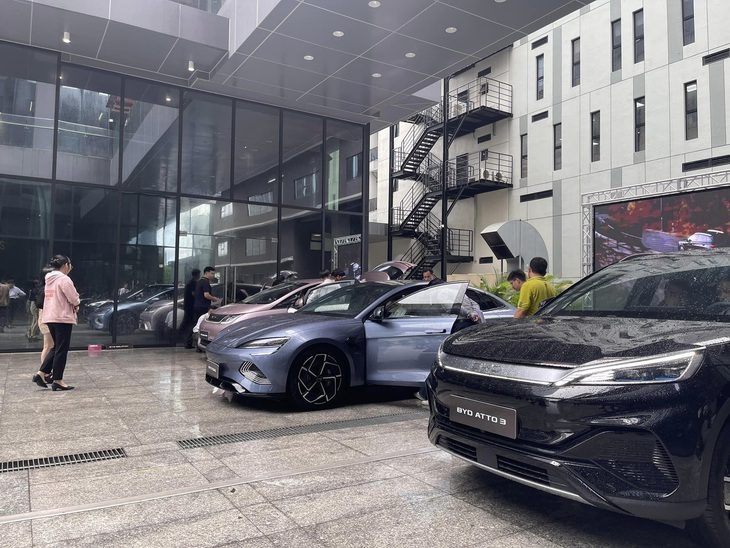 Một trong những hình ảnh đầu tiên của xe BYD ở Việt Nam được chia sẻ trên mạng xã hội - Ảnh: BYD Việt Nam Club Một trong những hình ảnh đầu tiên của xe BYD ở Việt Nam được chia sẻ trên mạng xã hội - Ảnh: BYD Việt Nam Club